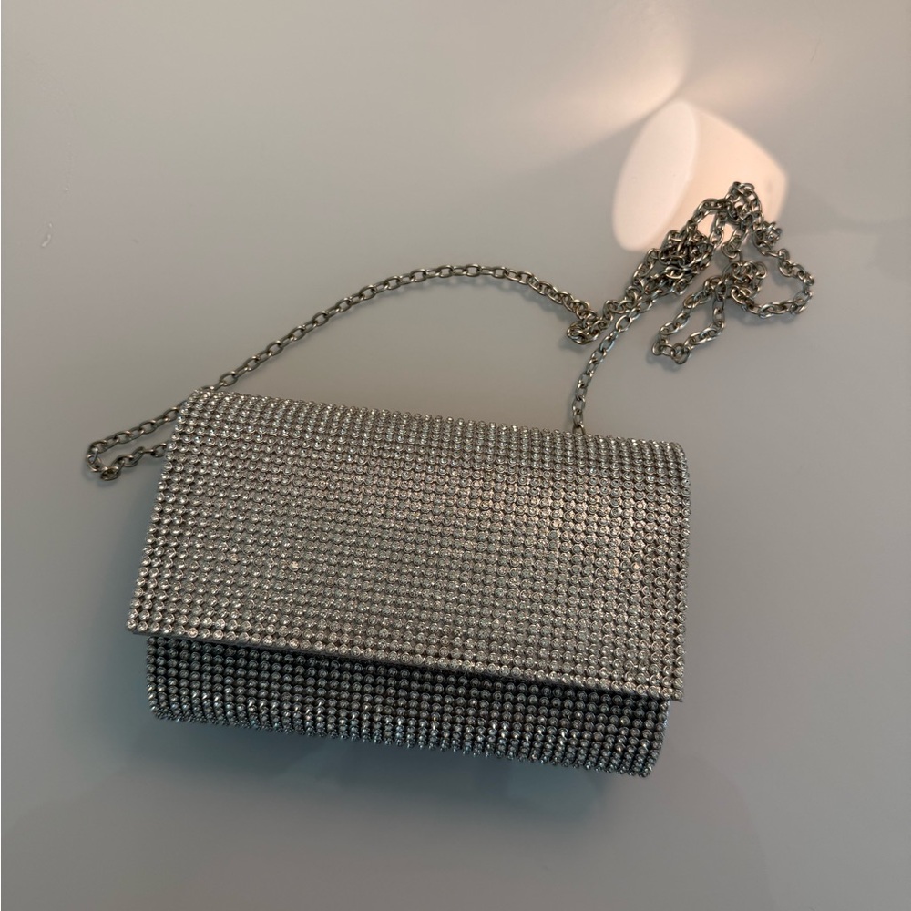 Elegant Silver Chain Clutch